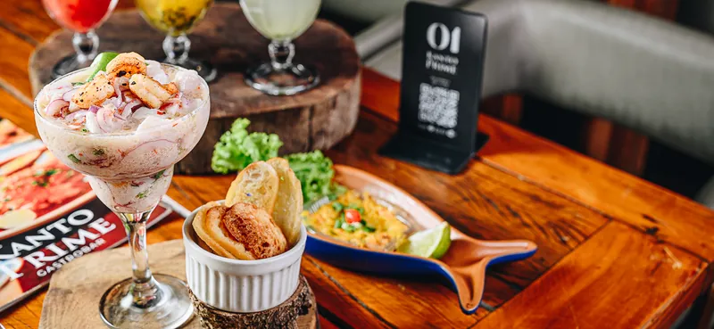Ceviche de Peixe Branco com Camarão