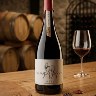 Garrafa de Moradas da Serra Syrah